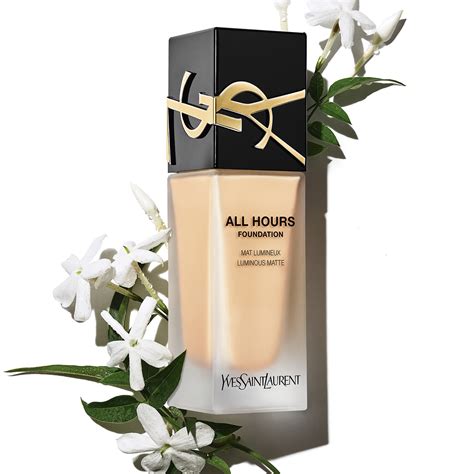 fondotinta yves saint laurent recensioni